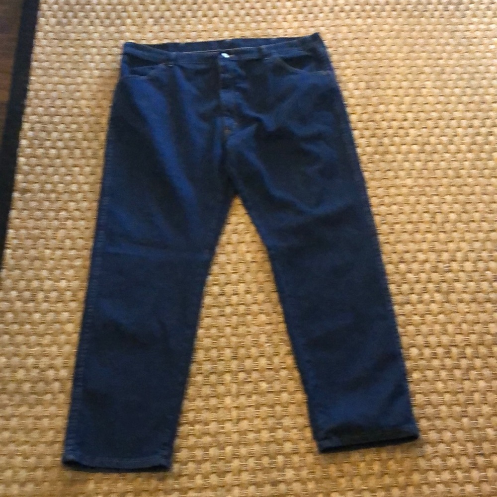 Men’s Wrangler 85900dw size 42 x 30 regular fit preowned